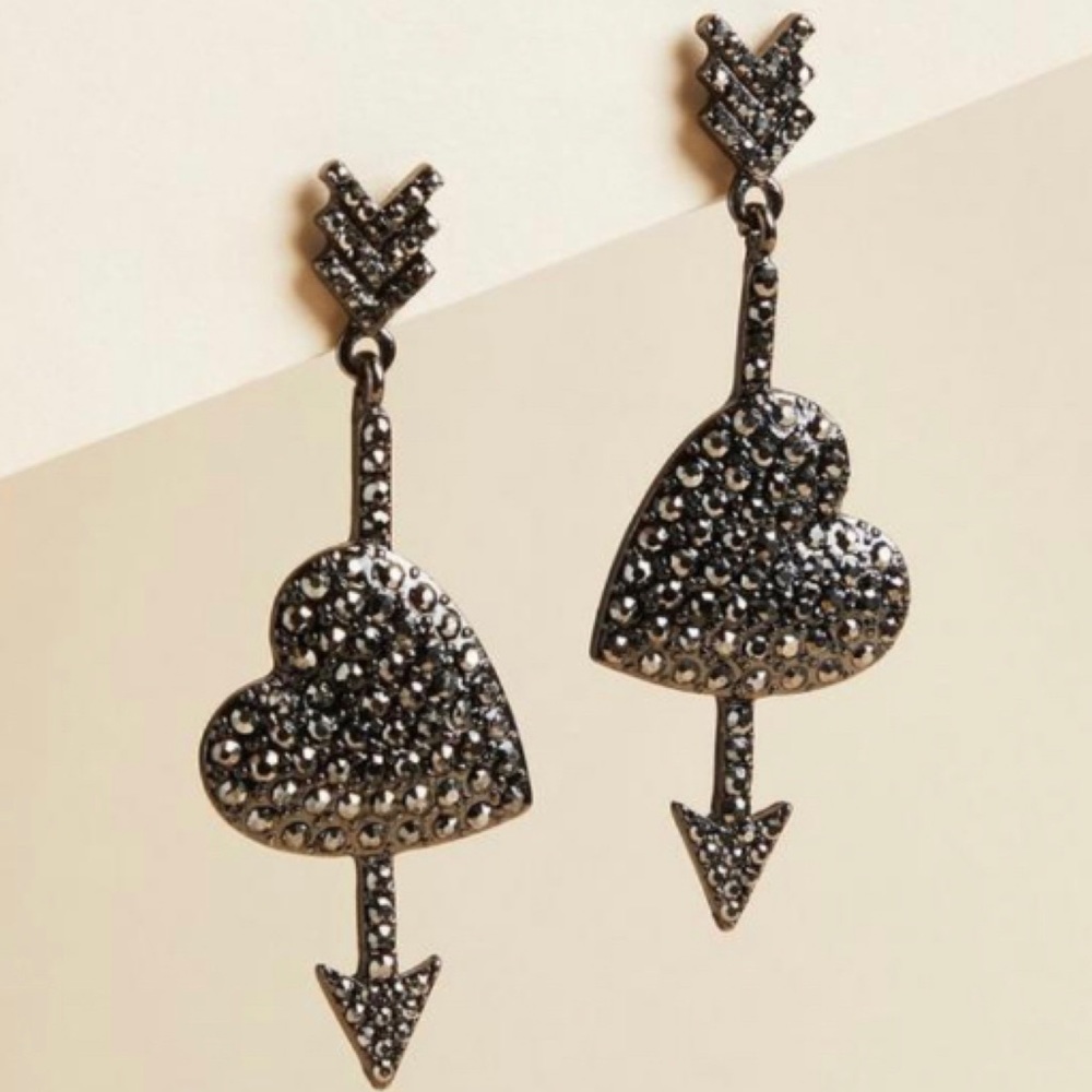 🆕 Pave Heart Drop Earrings NWT Torrid New!